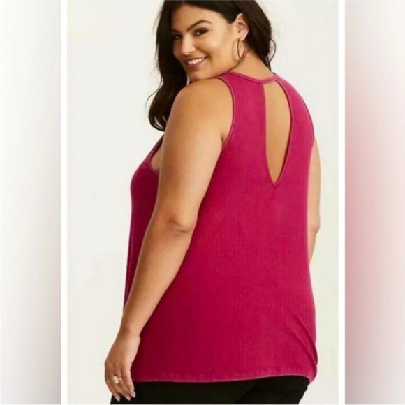 NWT torrid | key hole tank top - Picture 1 of 4